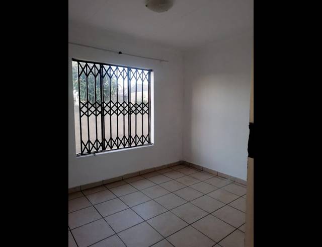 2 BEDROOM PROPERTY TO RENT IN RIVERLEA